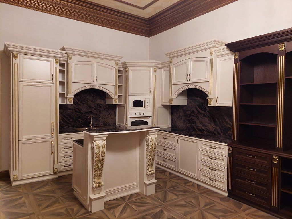 Kuchyně z masivu na míru