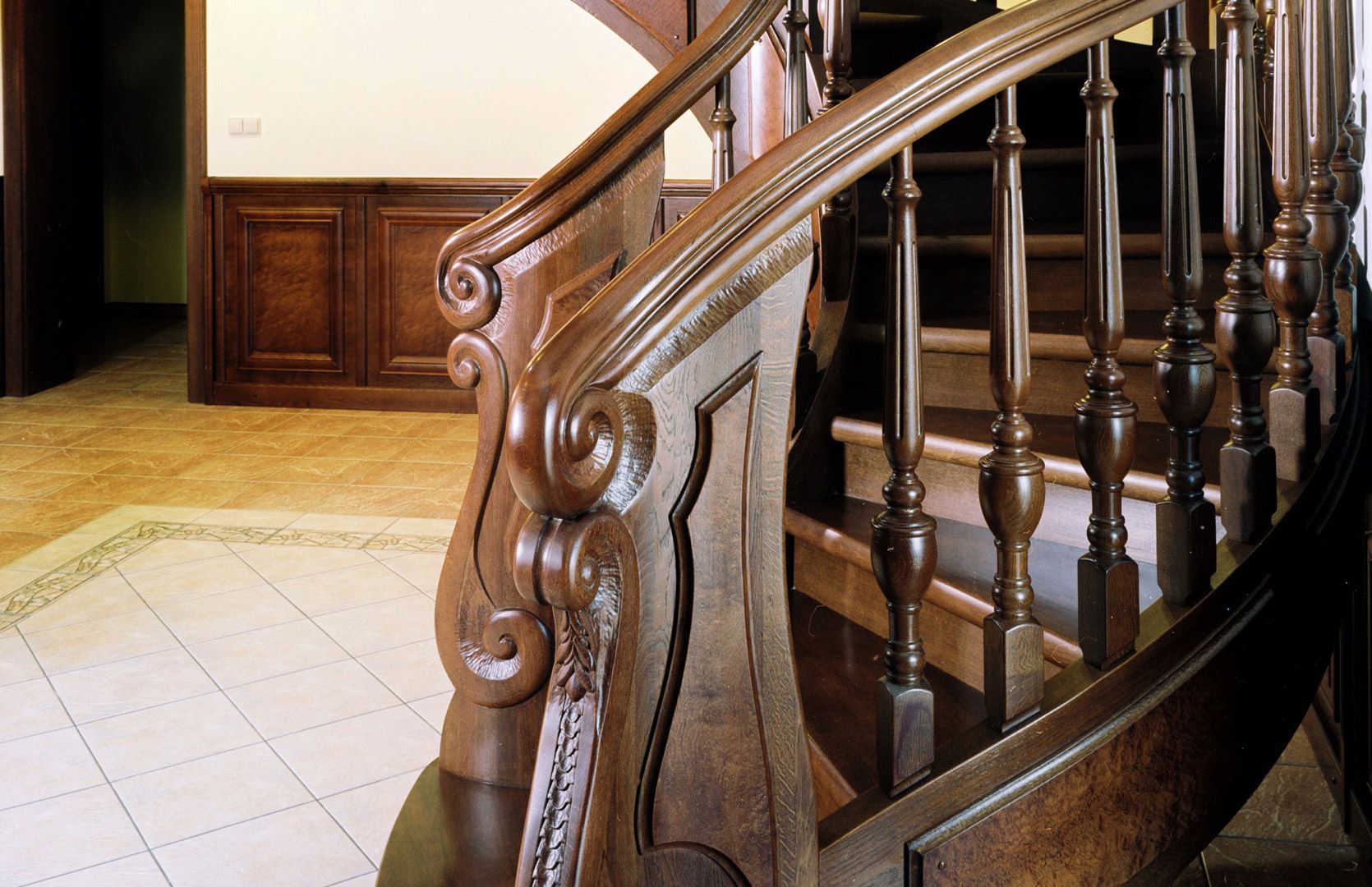 Výroba luxusních dřevěných interiérů